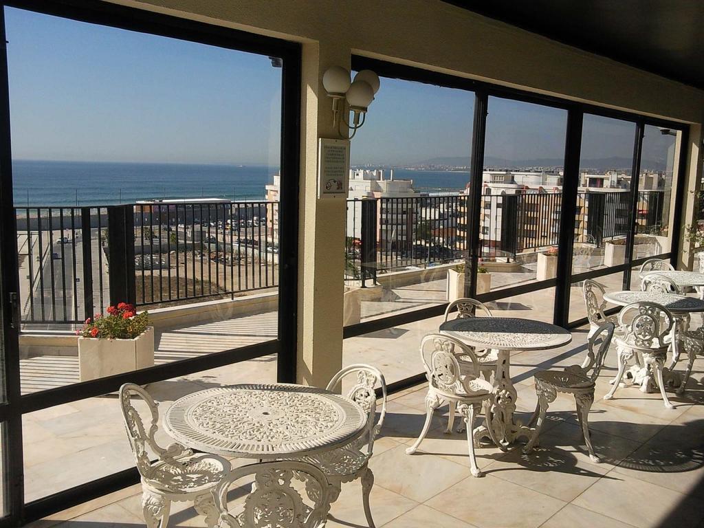 Apartment Qiu Costa da Caparica Dış mekan fotoğraf